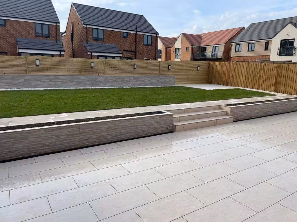 Newcastle garden landscpaing, paving & turf laying project